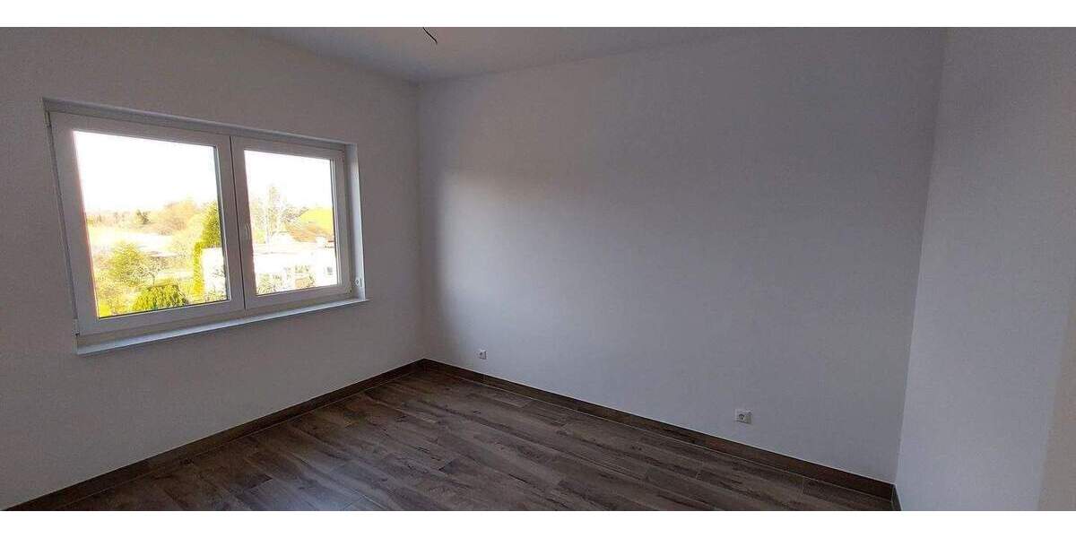 Etagenwohnung Stralsund Andershof - 5 Zimmer, 127 m&sup2;, 1.650&euro; | Angebot:24834494