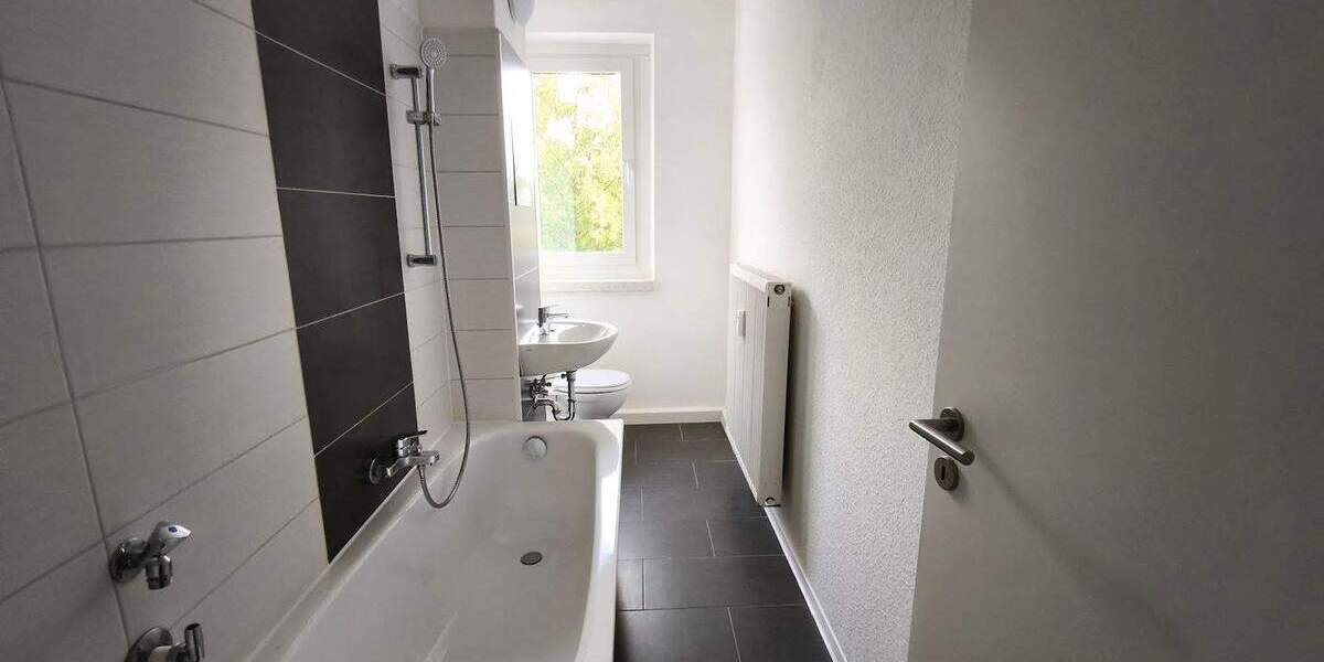 Etagenwohnung Sangerhausen Oberröblingen - 4 Zimmer, 72 m&sup2;, 447&euro; | Angebot:24725555