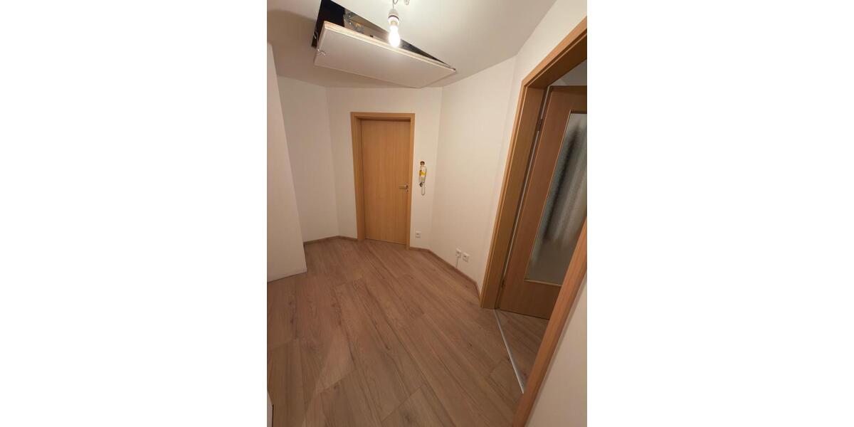 Dachgeschoßwohnung Passau Maierhof - 3 Zimmer, 90 m&sup2;, 900&euro; | Angebot:25052978