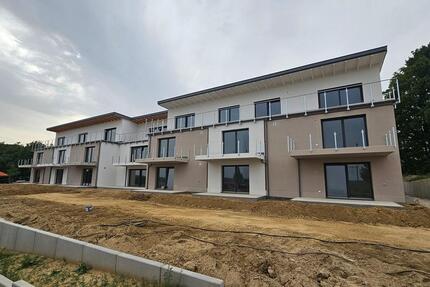 Wohnung Ehekirchen - 3 Zimmer, 75 m&sup2;, 1.300&euro; | Angebot:27612586