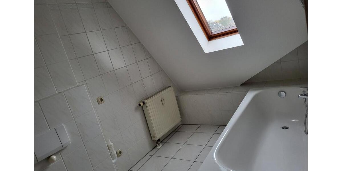 Dachgeschoßwohnung Elsdorf - 2 Zimmer, 56 m&sup2;, 590&euro; | Angebot:26456134