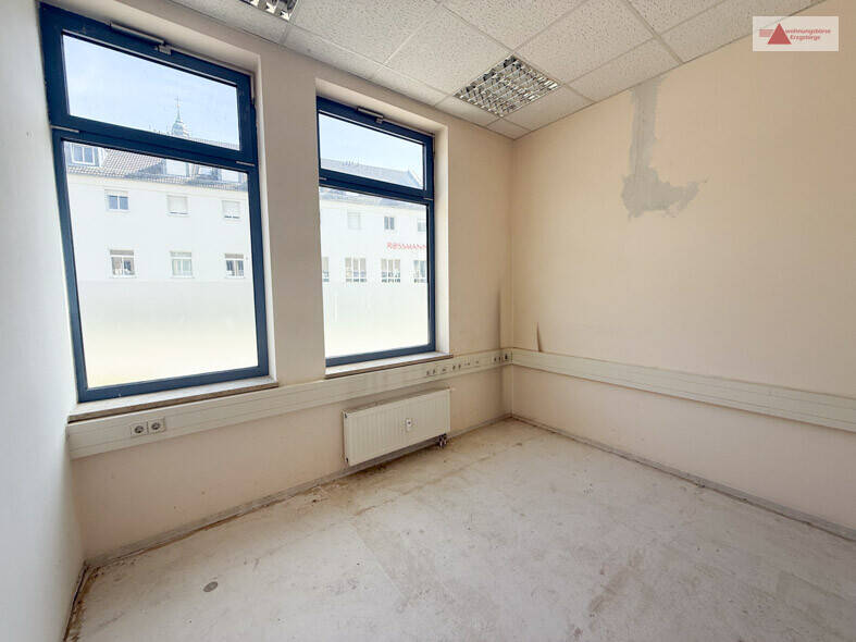Gewerbeobjekt Thalheim - 400&euro; | Angebot:25744548