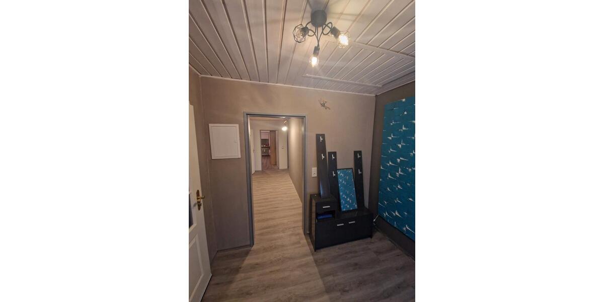 Dachgeschoßwohnung Dillingen (Saar) - 3 Zimmer, 89 m&sup2;, 700&euro; | Angebot:26227429