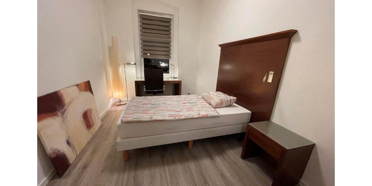 Wohnen auf Zeit Plauen Bahnhofsvorstadt - 5 Zimmer, 104 m&sup2;, 790&euro; | Angebot:26649056