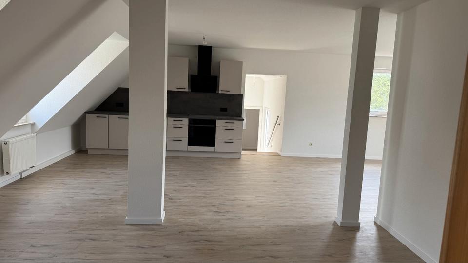 Dachgeschoßwohnung Kupferzell - 2 Zimmer, 70 m&sup2;, 810&euro; | Angebot:26634919