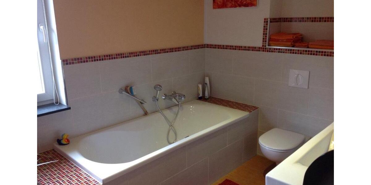 Wohnen auf Zeit Mülheim an der Ruhr Rechtsruhr-Nord - 1 Zimmer, 160 m&sup2;, 595&euro; | Angebot:25408603