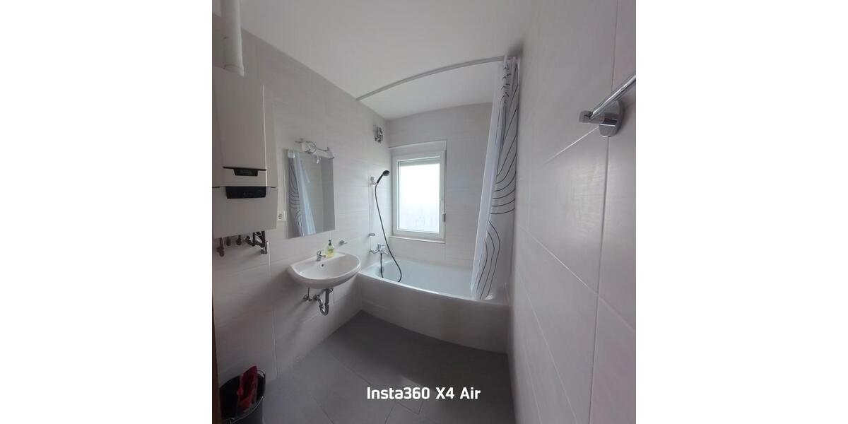 Dachgeschoßwohnung Ellwangen (Jagst) - 4 Zimmer, 80 m&sup2;, 790&euro; | Angebot:26679245