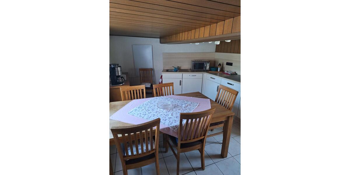 Etagenwohnung Schmitten im Taunus - 3 Zimmer, 75 m&sup2;, 600&euro; | Angebot:25711722