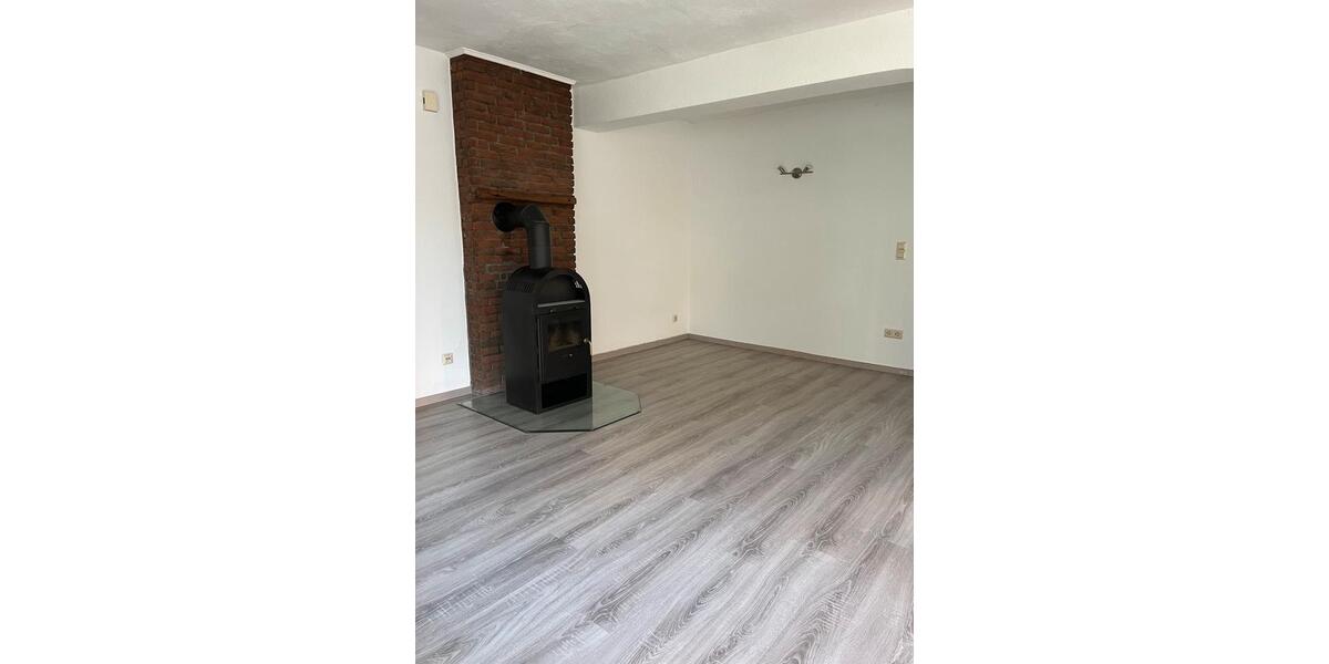 Erdgeschoßwohnung Waldbröl - 1 Zimmer, 50 m&sup2;, 589&euro; | Angebot:25235952