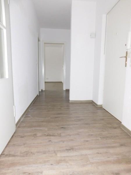 Traumhafte 2-Zimmer-Wohnung in Uerdingen im Erdgeschoss – frisch saniert mit Balkon! zimmer