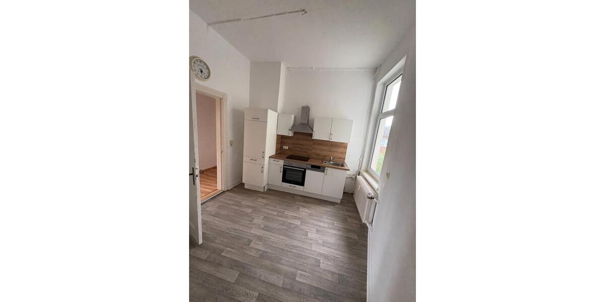 Etagenwohnung Emden - 4 Zimmer, 100 m&sup2;, 850&euro; | Angebot:26621125