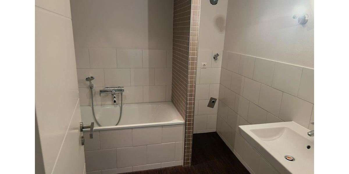 Etagenwohnung Stade - 3 Zimmer, 90 m&sup2;, 1.130&euro; | Angebot:25178301
