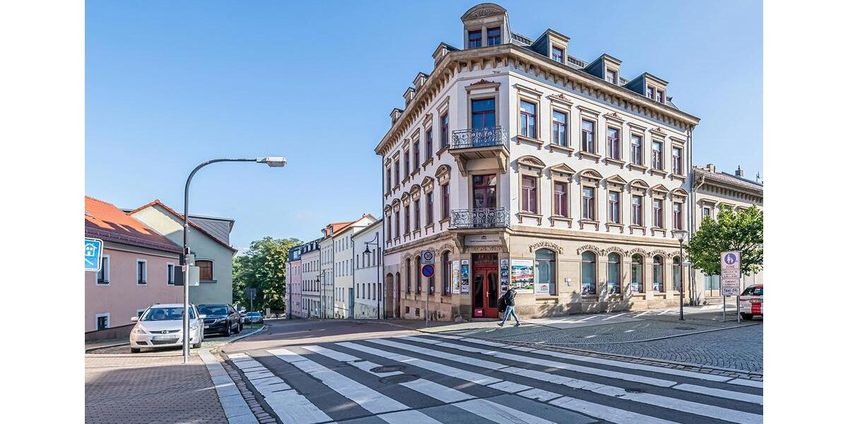Repräsentative Büroetage im schicken Altbau in zentraler Lage. zimmer
