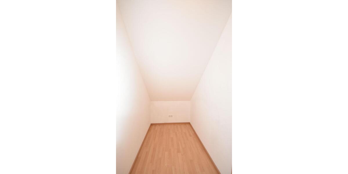 Dachgeschoßwohnung Sassenburg - 2 Zimmer, 63 m&sup2;, 600&euro; | Angebot:26424345