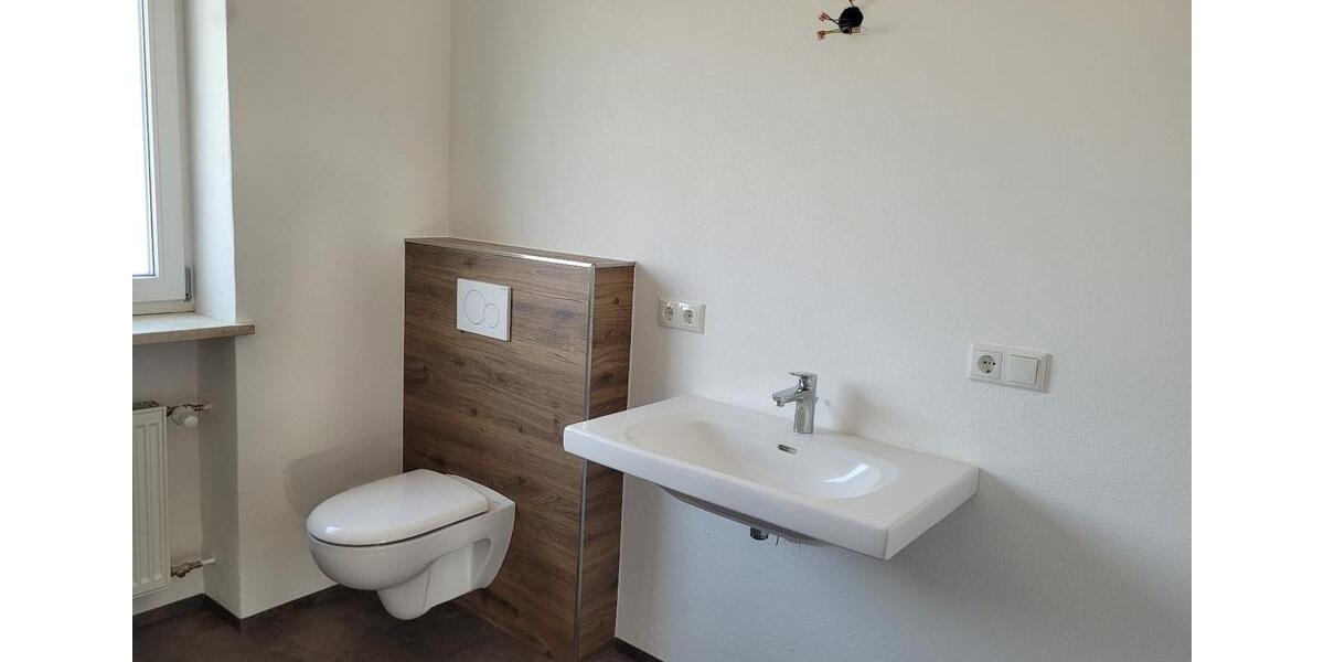 Einfamilienhaus Mühldorf am Inn - 7 Zimmer, 154 m&sup2;, 2.200&euro; | Angebot:25634005