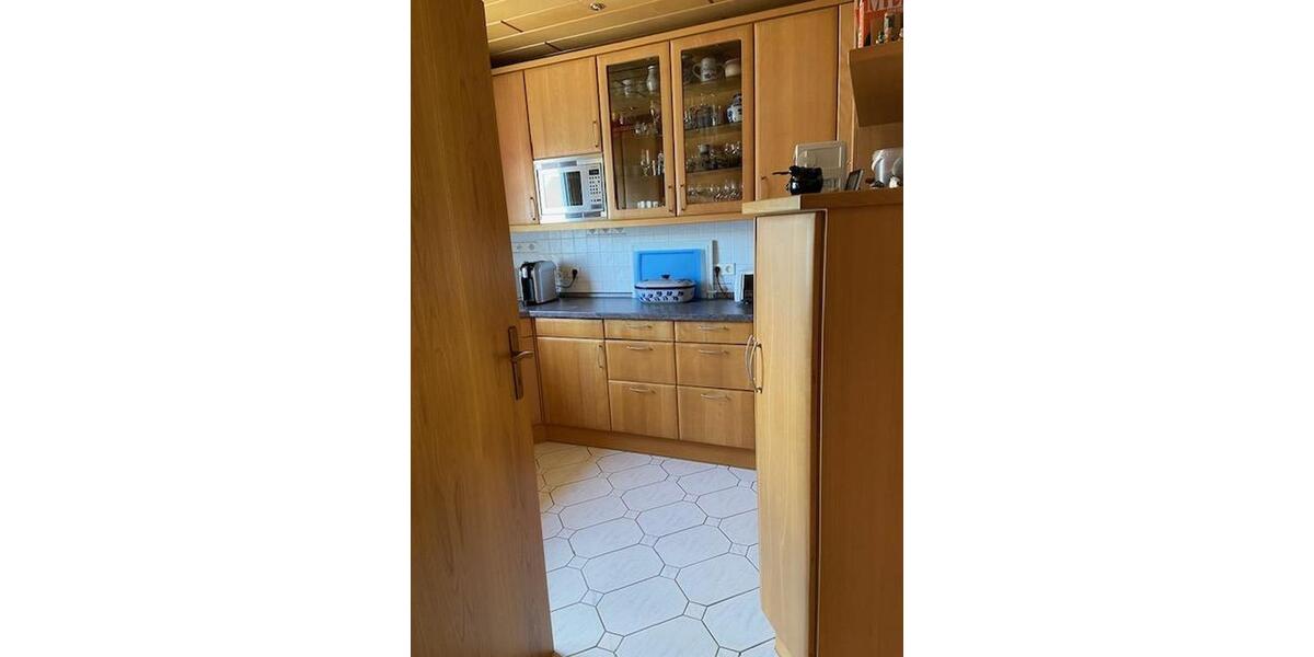 Erdgeschoßwohnung Bretten - 4.5 Zimmer, 130 m&sup2;, 1.160&euro; | Angebot:26699388
