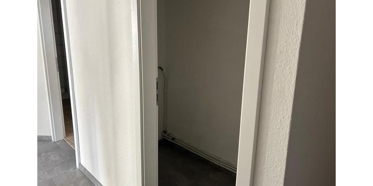 Etagenwohnung Göllheim - 2 Zimmer, 89 m&sup2;, 700&euro; | Angebot:25853677