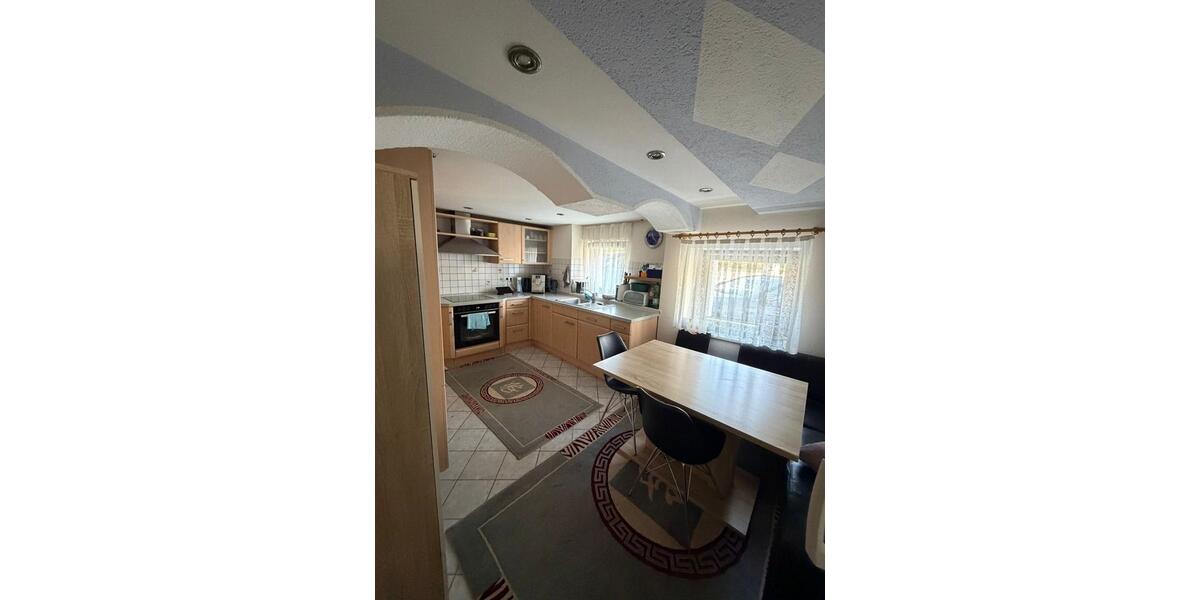 Erdgeschoßwohnung Bopfingen - 4.5 Zimmer, 120 m&sup2;, 1.200&euro; | Angebot:26387727