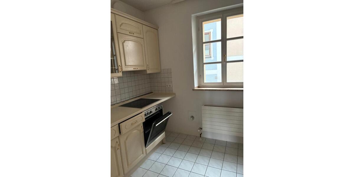 Etagenwohnung Amberg - 2 Zimmer, 100 m&sup2;, 950&euro; | Angebot:26644971
