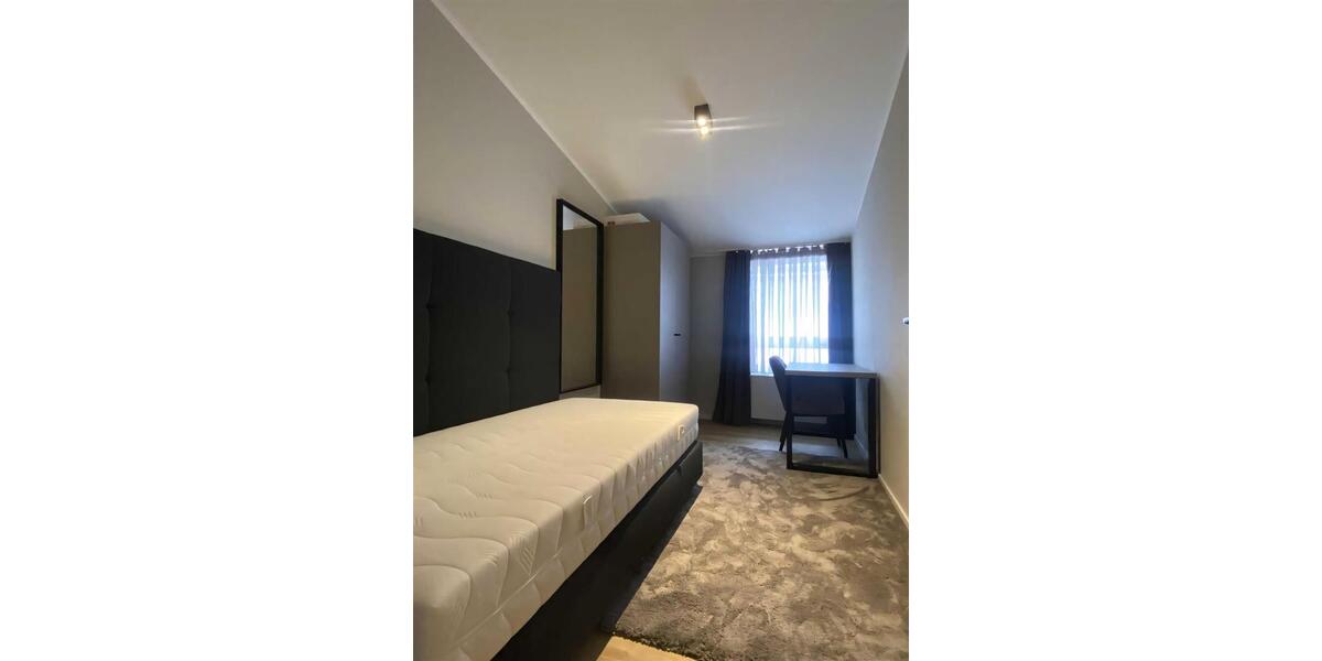Etagenwohnung Wiesbaden - 4 Zimmer, 111 m&sup2;, 2.090&euro; | Angebot:26698912