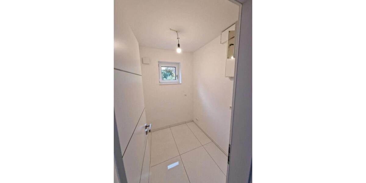 Doppelhaushälfte Bergisch Gladbach Gronau - 4 Zimmer, 135 m&sup2;, 2.200&euro; | Angebot:26248135