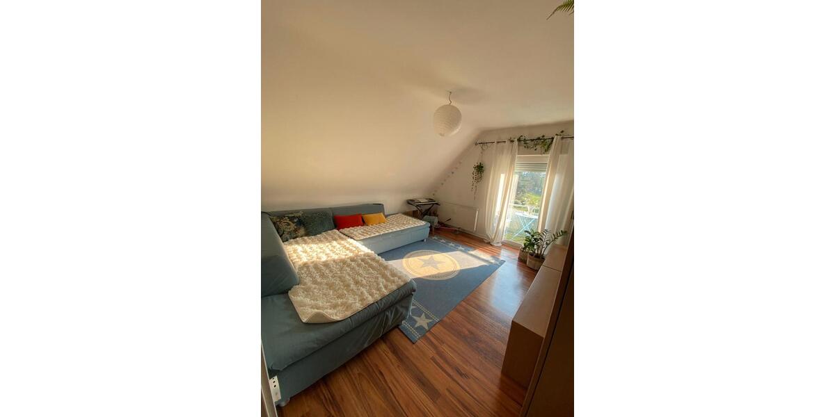 Dachgeschoßwohnung Waldböckelheim - 3 Zimmer, 53 m&sup2;, 420&euro; | Angebot:25991996