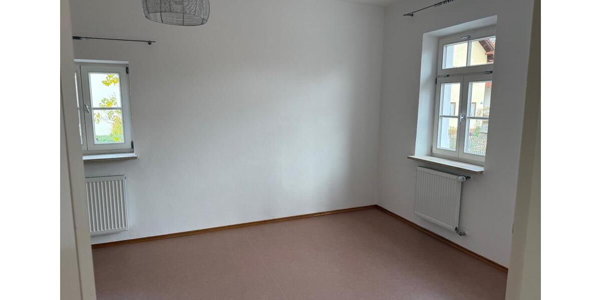 Etagenwohnung Bruckberg - 5 Zimmer, 149 m&sup2;, 1.424&euro; | Angebot:26144839