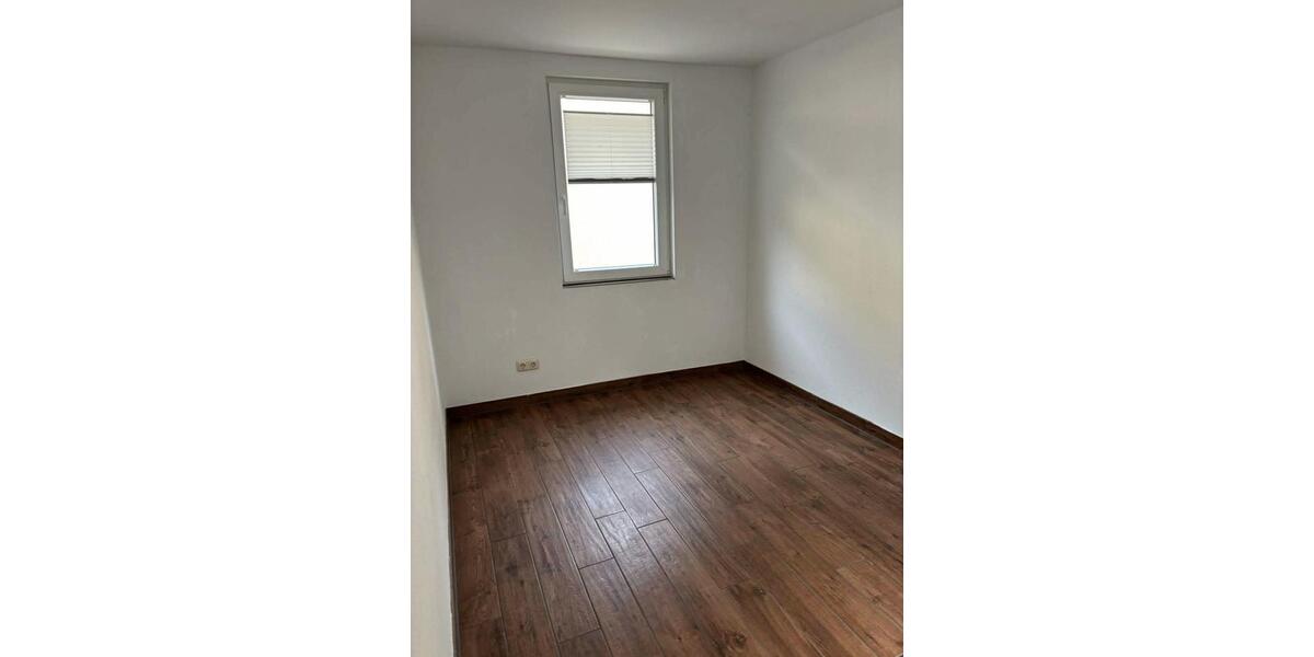 Erdgeschoßwohnung Großheubach - 4 Zimmer, 75 m&sup2;, 750&euro; | Angebot:24803915