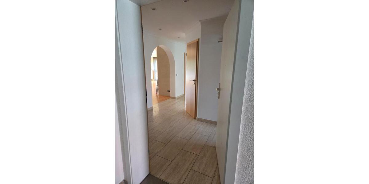 Etagenwohnung Nürnberg Gebersdorf - 4 Zimmer, 105 m&sup2;, 1.350&euro; | Angebot:26706108