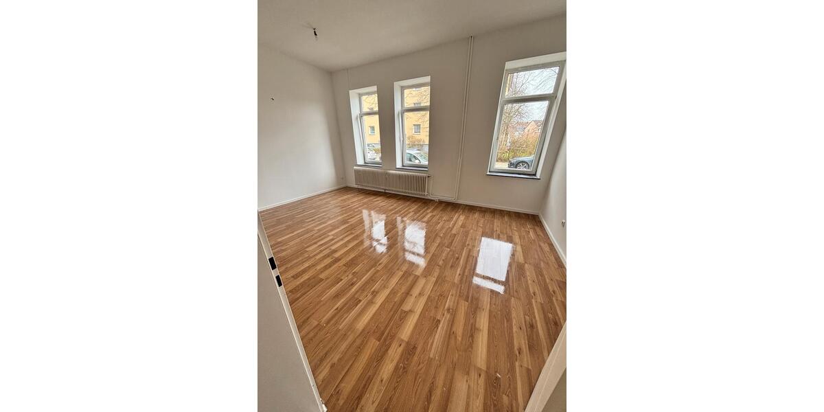 Erdgeschoßwohnung Bremerhaven Geestemünde - 2.5 Zimmer, 65 m&sup2;, 675&euro; | Angebot:25647344