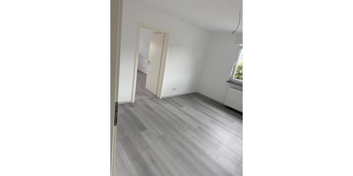 Dachgeschoßwohnung Menden (Sauerland) Bösperde - 3 Zimmer, 90 m&sup2;, 1.220&euro; | Angebot:26612608