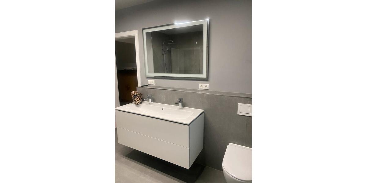 Terrassenwohnung Cham - 4 Zimmer, 150 m&sup2;, 1.380&euro; | Angebot:23273835