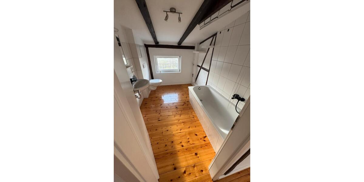 Dachgeschoßwohnung Schwerin Altstadt - 2 Zimmer, 62 m&sup2;, 820&euro; | Angebot:25986007