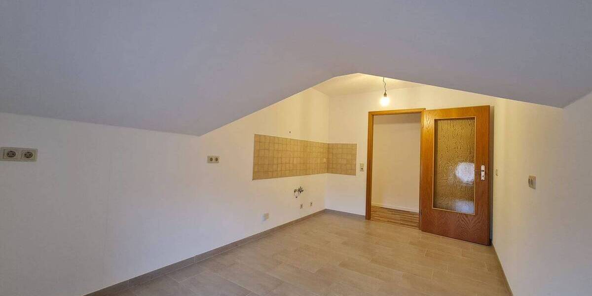 Etagenwohnung Löbau Altlöbau - 2 Zimmer, 76 m&sup2;, 456&euro; | Angebot:26319645