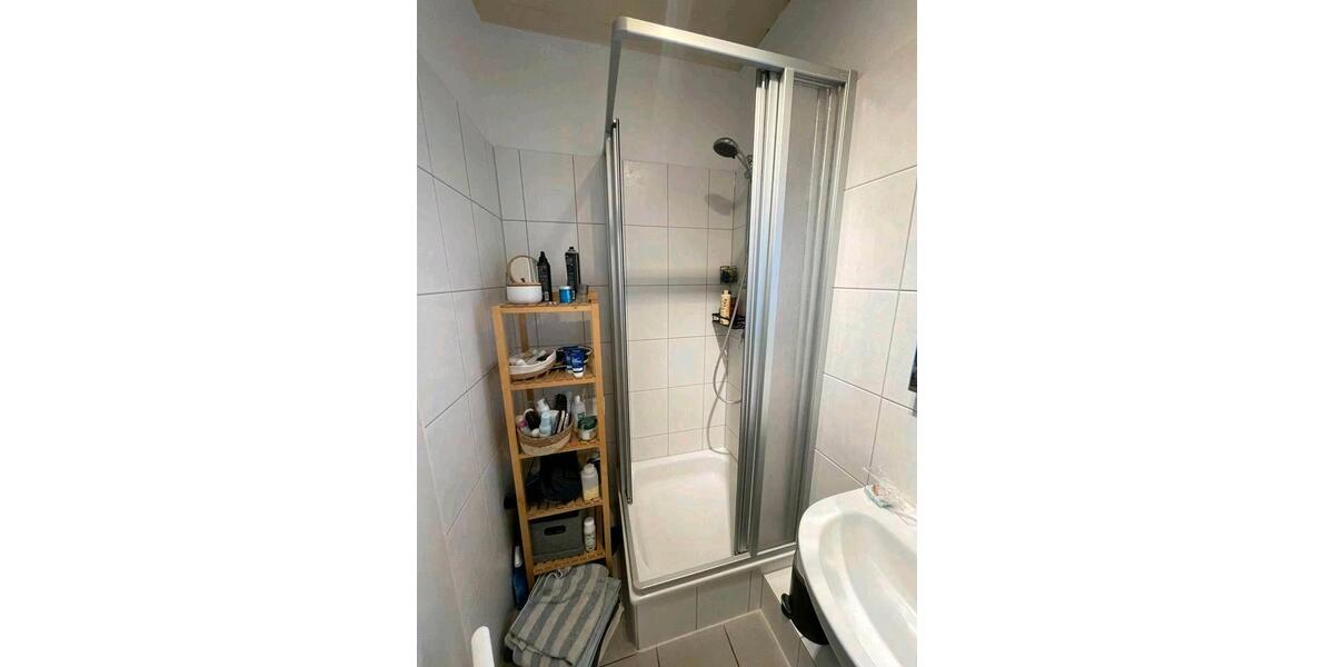 Etagenwohnung Braunschweig Wabe-Schunter-Beberbach - 3 Zimmer, 100 m&sup2;, 1.200&euro; | Angebot:26300747