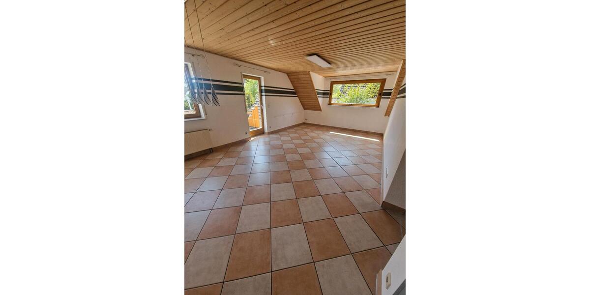 Dachgeschoßwohnung Grafenau - 4 Zimmer, 99 m&sup2;, 1.233&euro; | Angebot:26585718
