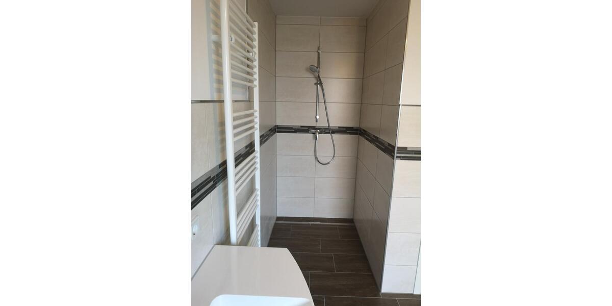 Etagenwohnung Wagenfeld - 3 Zimmer, 100 m&sup2;, 900&euro; | Angebot:23317620