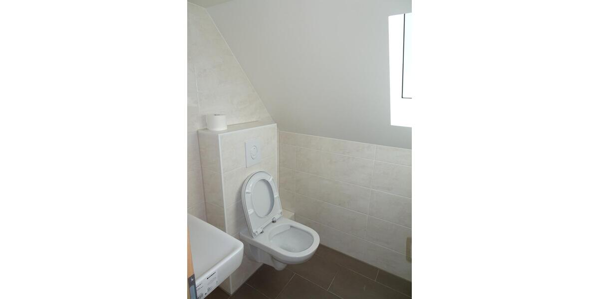 Dachgeschoßwohnung Langenselbold - 4 Zimmer, 80 m&sup2;, 700&euro; | Angebot:26045052