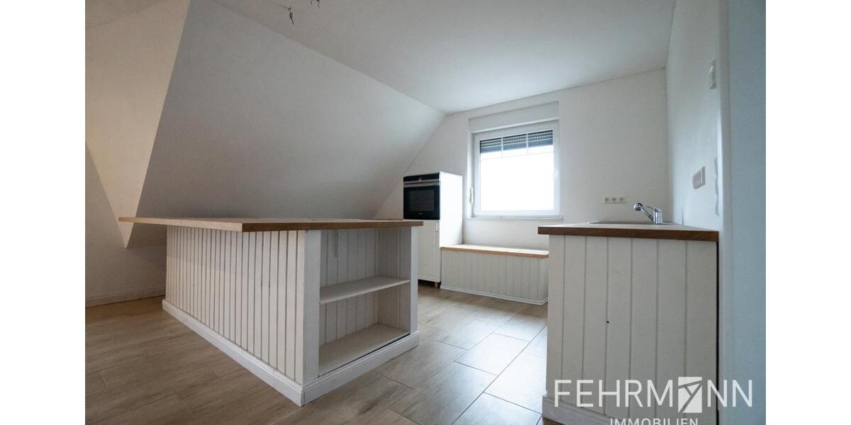 Dachgeschoßwohnung Emsbüren - 3 Zimmer, 129 m&sup2;, 980&euro; | Angebot:26335714