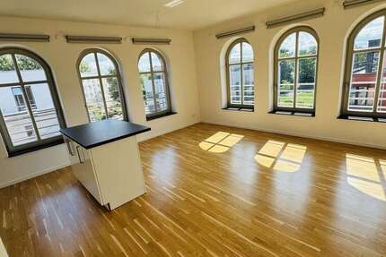 Wohnung zum Mieten in Berlin 1.385,86 € 75.6 m²