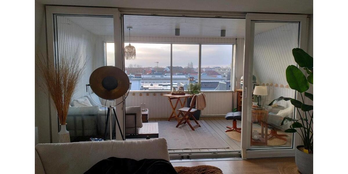 Dachgeschoßwohnung Hannover - 2 Zimmer, 71 m&sup2;, 1.200&euro; | Angebot:25256934