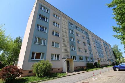 Wohnung Sangerhausen - 4 Zimmer, 72 m&sup2;, 447&euro; | Angebot:25374488