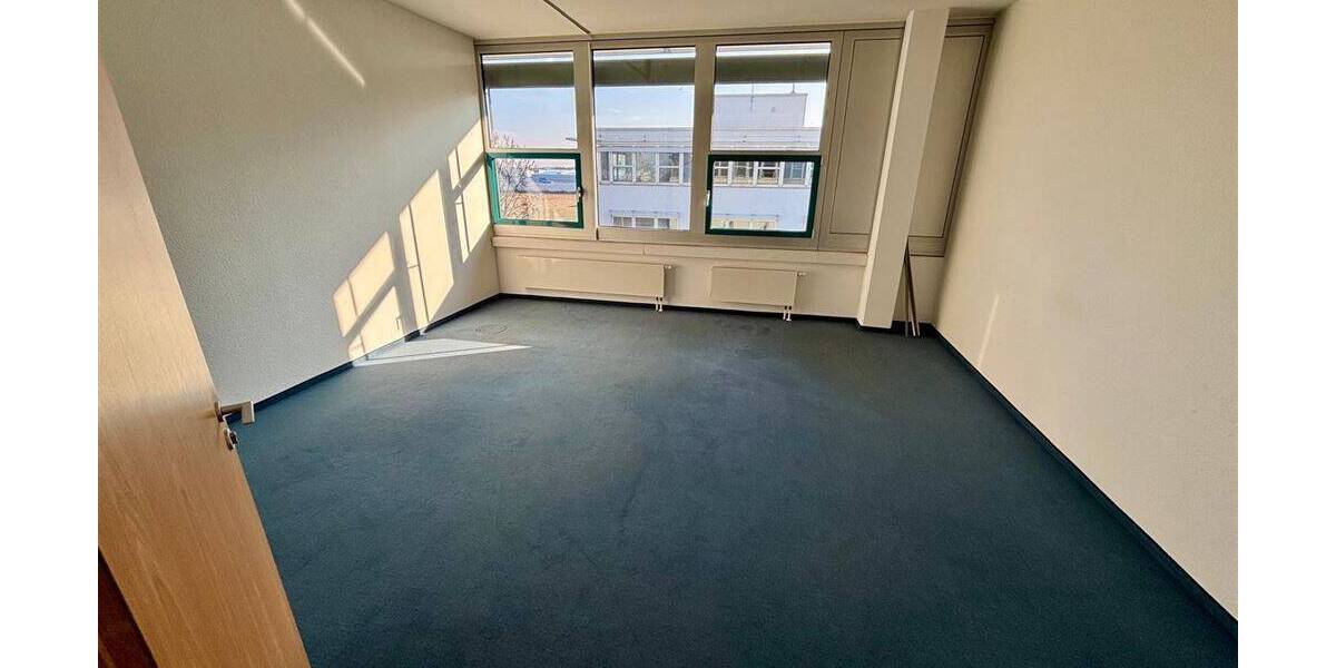 Gewerbeobjekt Schkeuditz Dölzig - 1 Zimmer, 471 m&sup2;, 2.800&euro; | Angebot:26616775