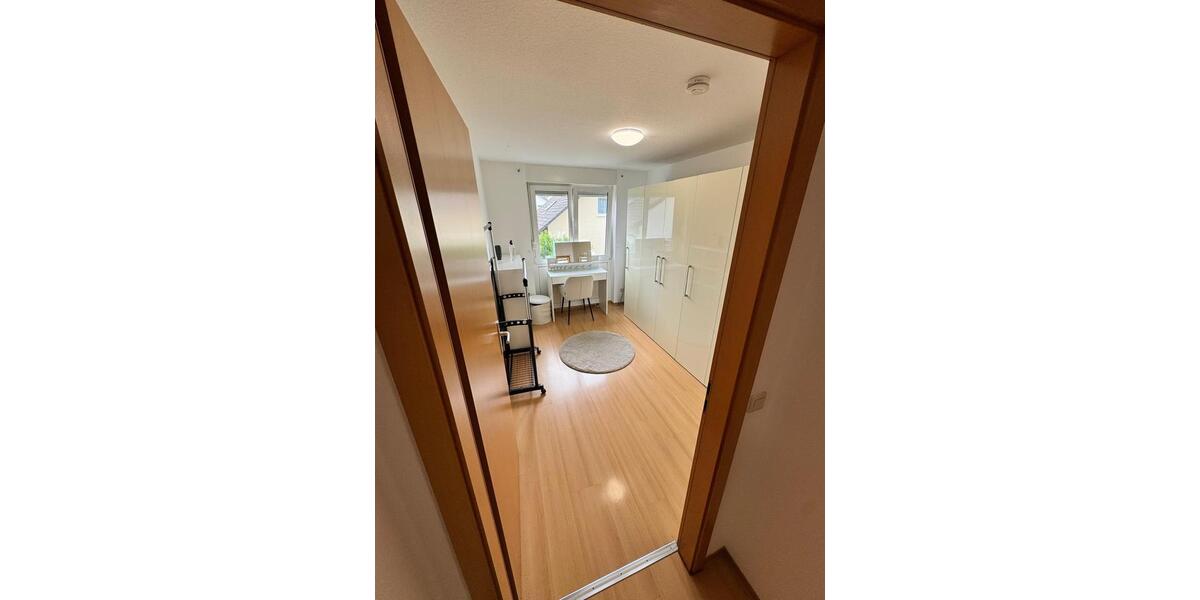 Etagenwohnung Schönaich - 3 Zimmer, 68 m&sup2;, 890&euro; | Angebot:26493401