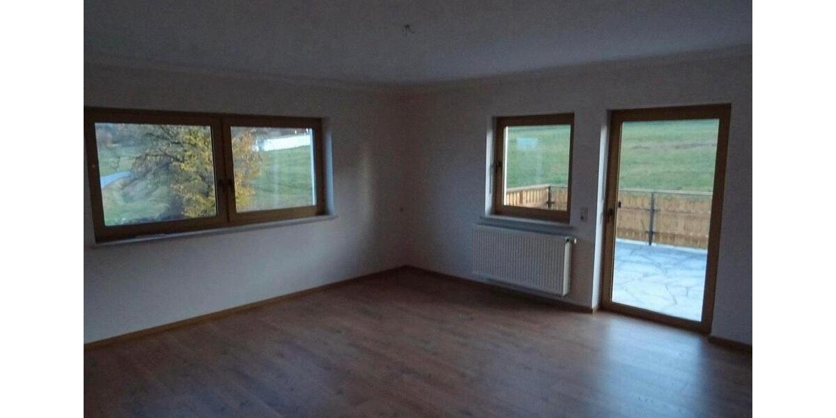 Etagenwohnung Schöfweg - 4 Zimmer, 130 m&sup2;, 800&euro; | Angebot:26367728