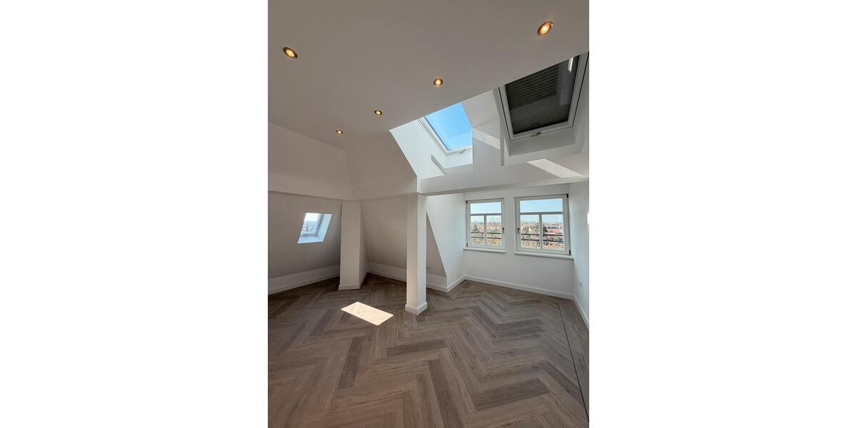 Dachgeschoßwohnung Schönebeck (Elbe) - 2 Zimmer, 69 m&sup2;, 1.500&euro; | Angebot:26091030