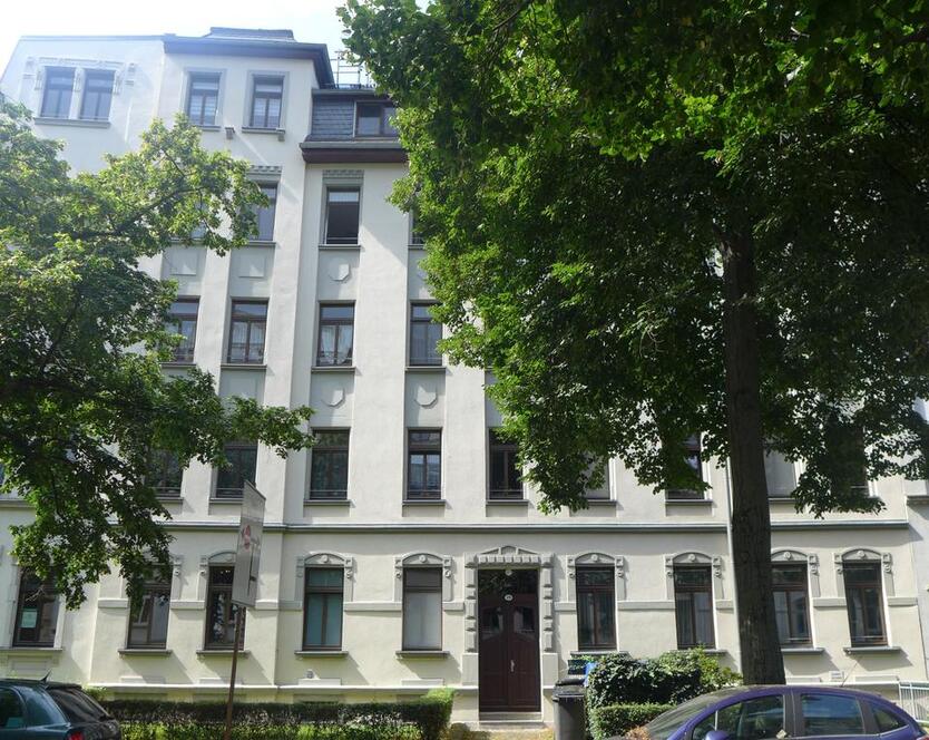 Geräumige 4-Zimmerwohnung - Balkon - Stellplatz - Gast WC*