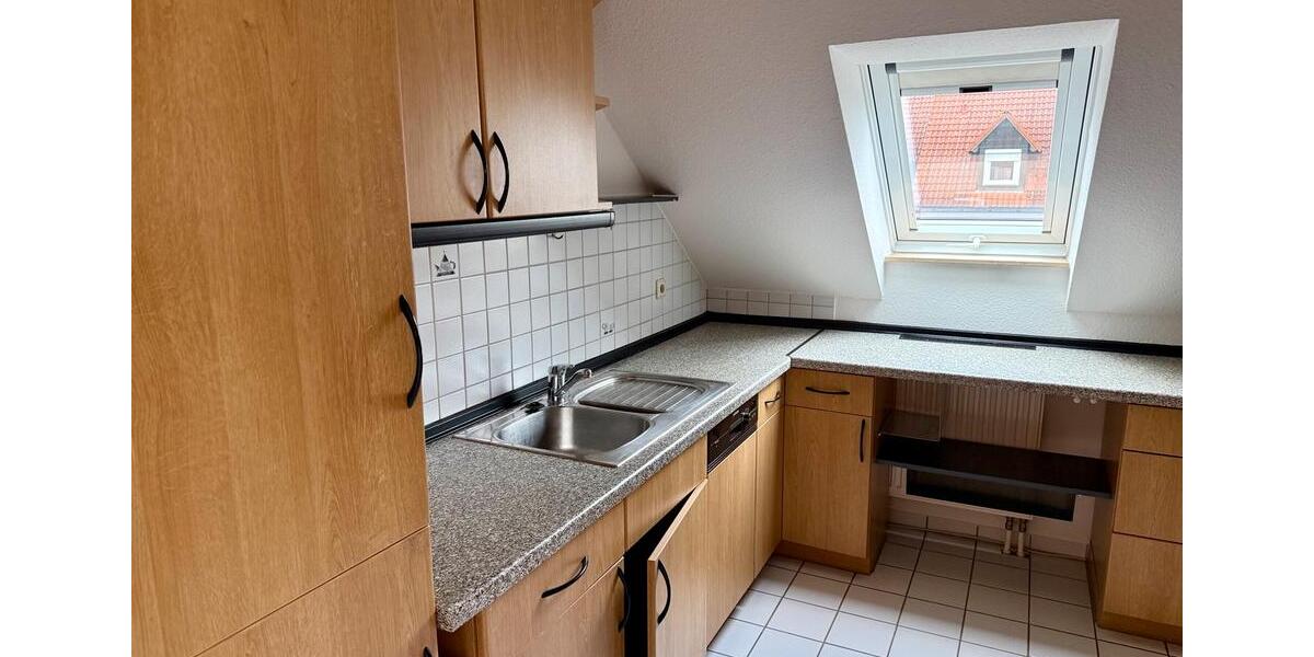 Dachgeschoßwohnung Feuchtwangen - 3 Zimmer, 82 m&sup2;, 700&euro; | Angebot:26047291