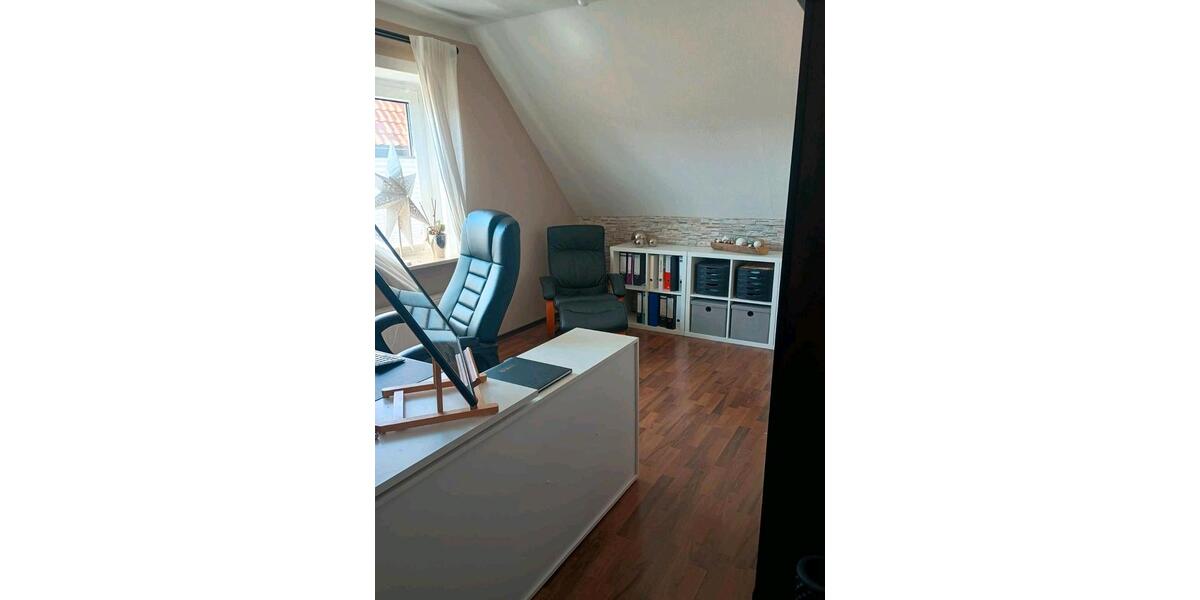 Dachgeschoßwohnung Bergen - 4 Zimmer, 120 m&sup2;, 1.050&euro; | Angebot:26470045