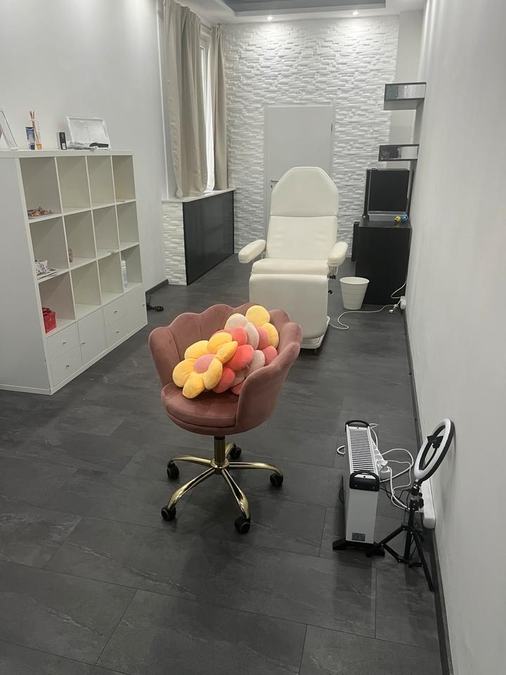 Raum zu vermieten Kosmetik Raum zimmer
